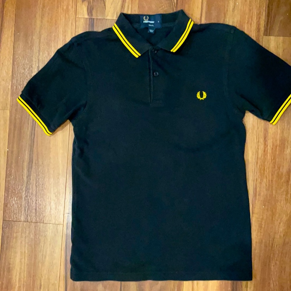 Fred Perry M3600 Twin Tipped Polo - Black and Yellow